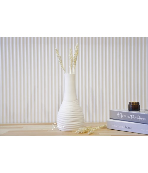 Crease-2 Ceramic Vase White
